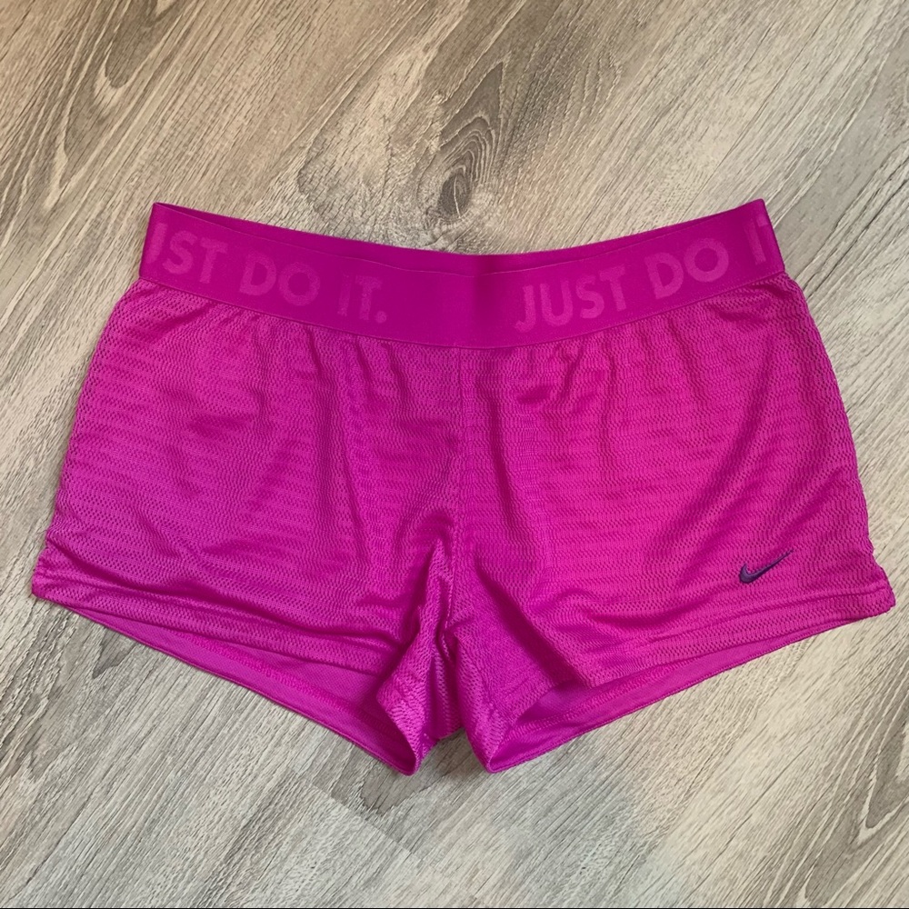 ☀️3/$25 Nike Workout Shorts - Size Medium Fuchsia